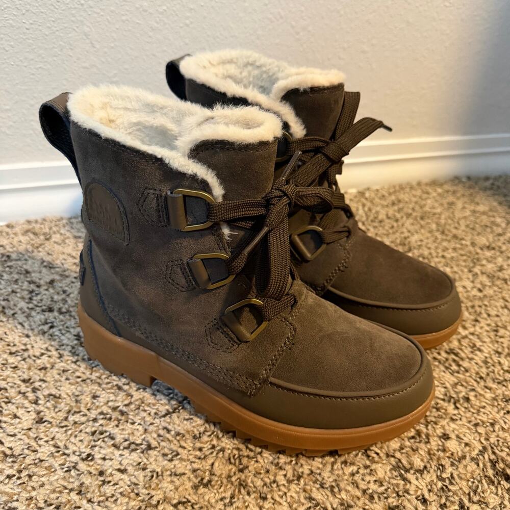 Sorel Women's Tivoli Waterproof Boots Size 7.5